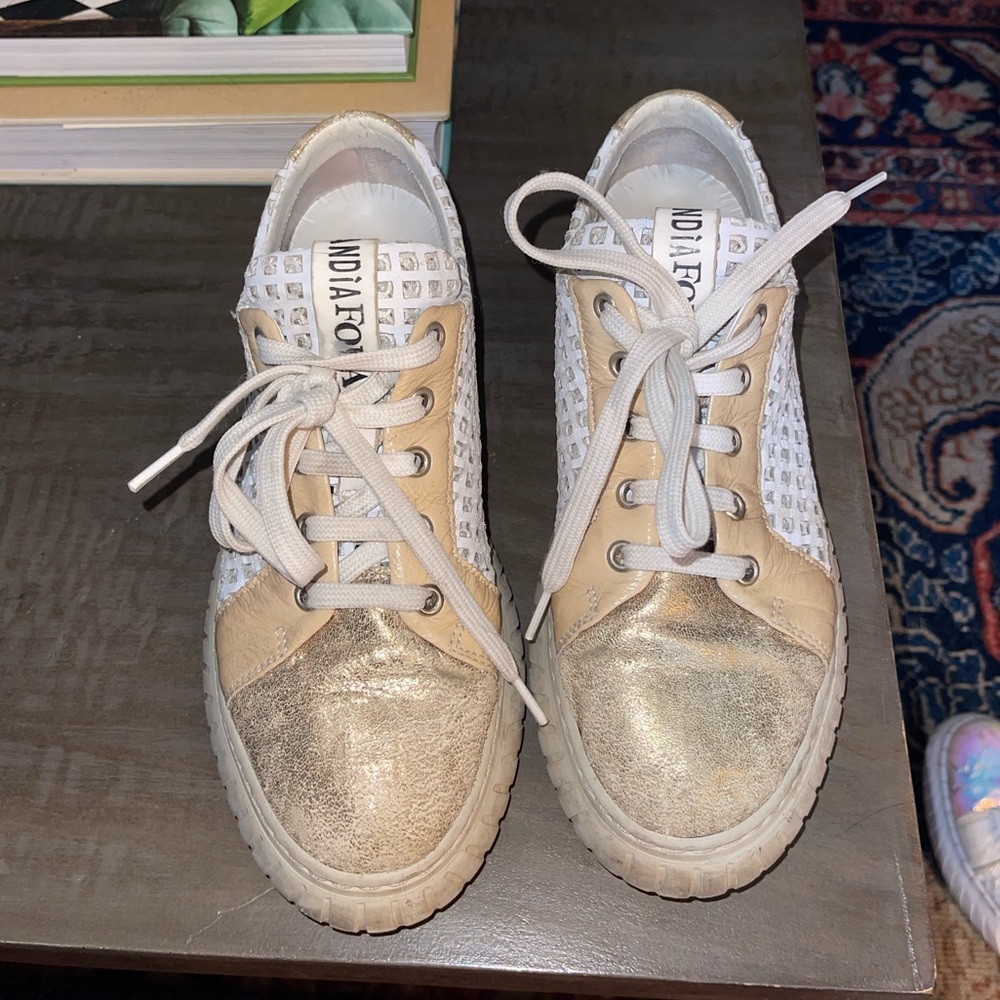 Andia Fora Italian sneakers
